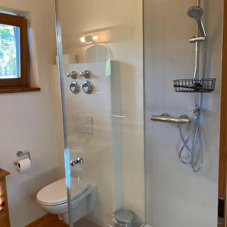 Tiny Souterrain Apartment *